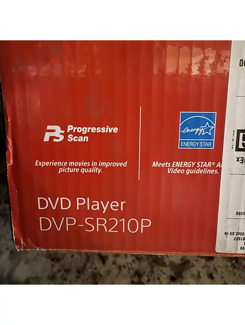 Sony‎ Progressive Scan DVD Player and CD Player Slim Design NEW DVP-SR210P Black